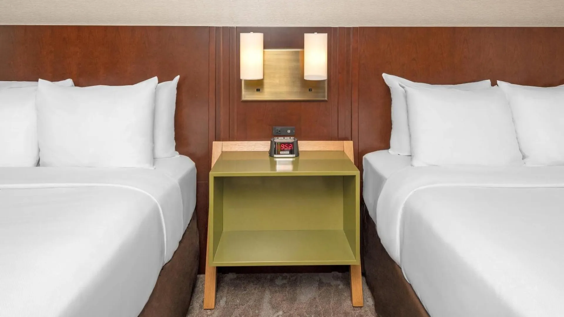 Comfort Inn Ottawa 3*,