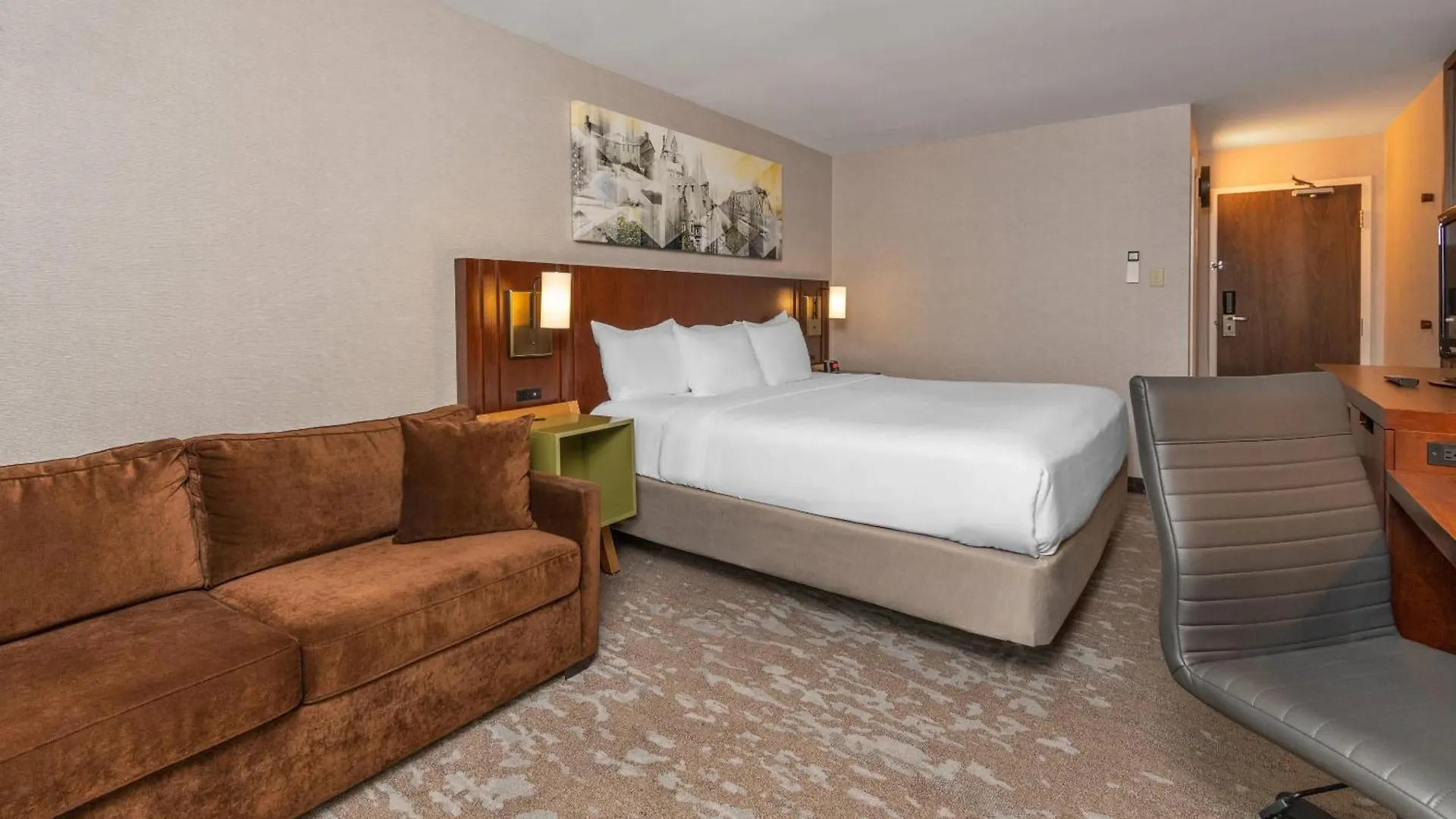 ***  Comfort Inn Ottawa Canada